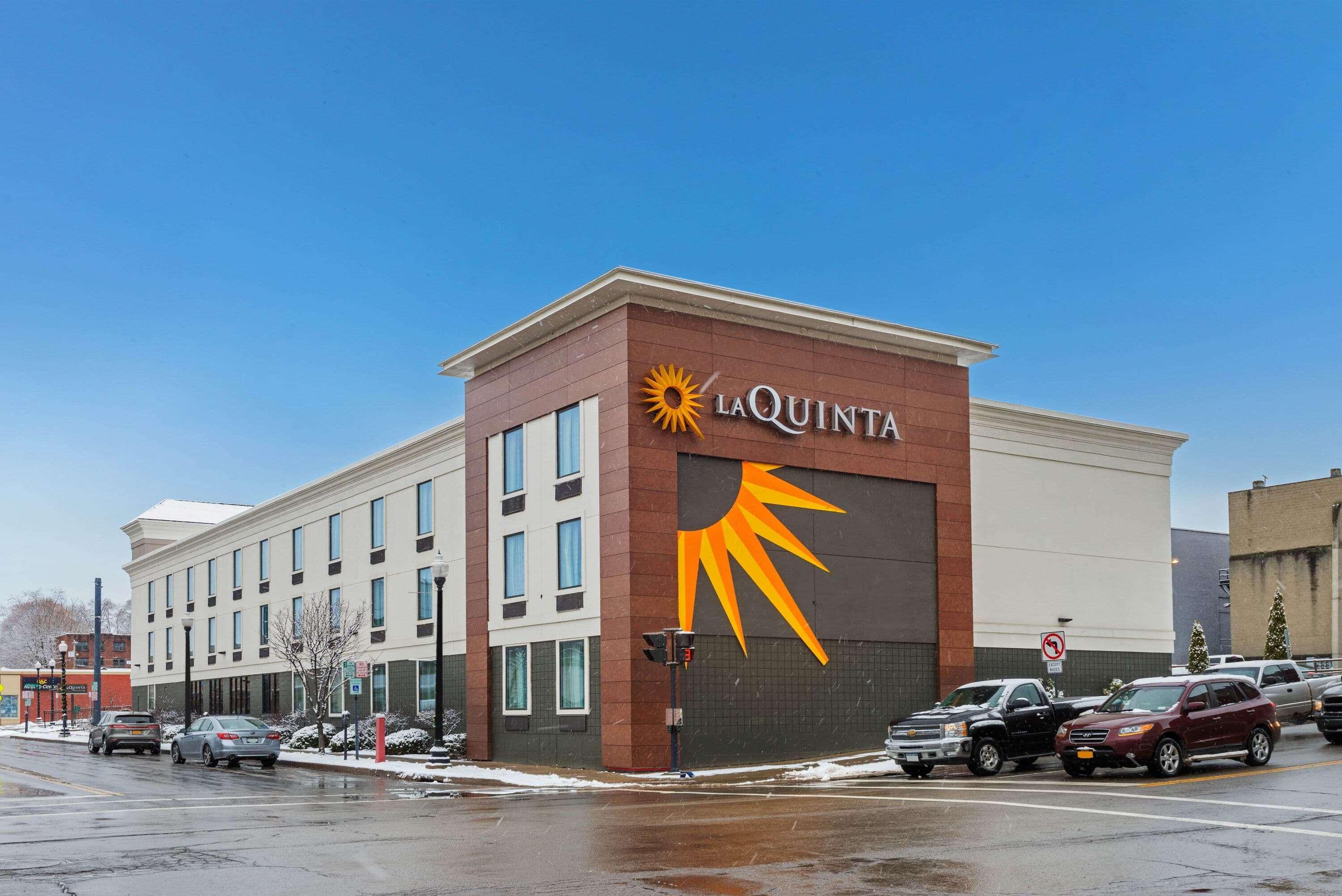 La Quinta By Wyndham Jamestown Eksteriør bilde
